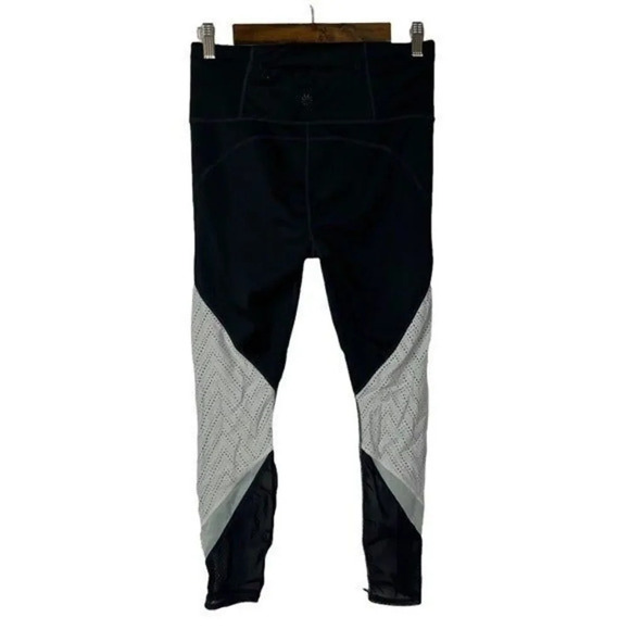 Athleta High Rise Precision Tight Black & White Mesh Color Block M - Picture 3 of 6